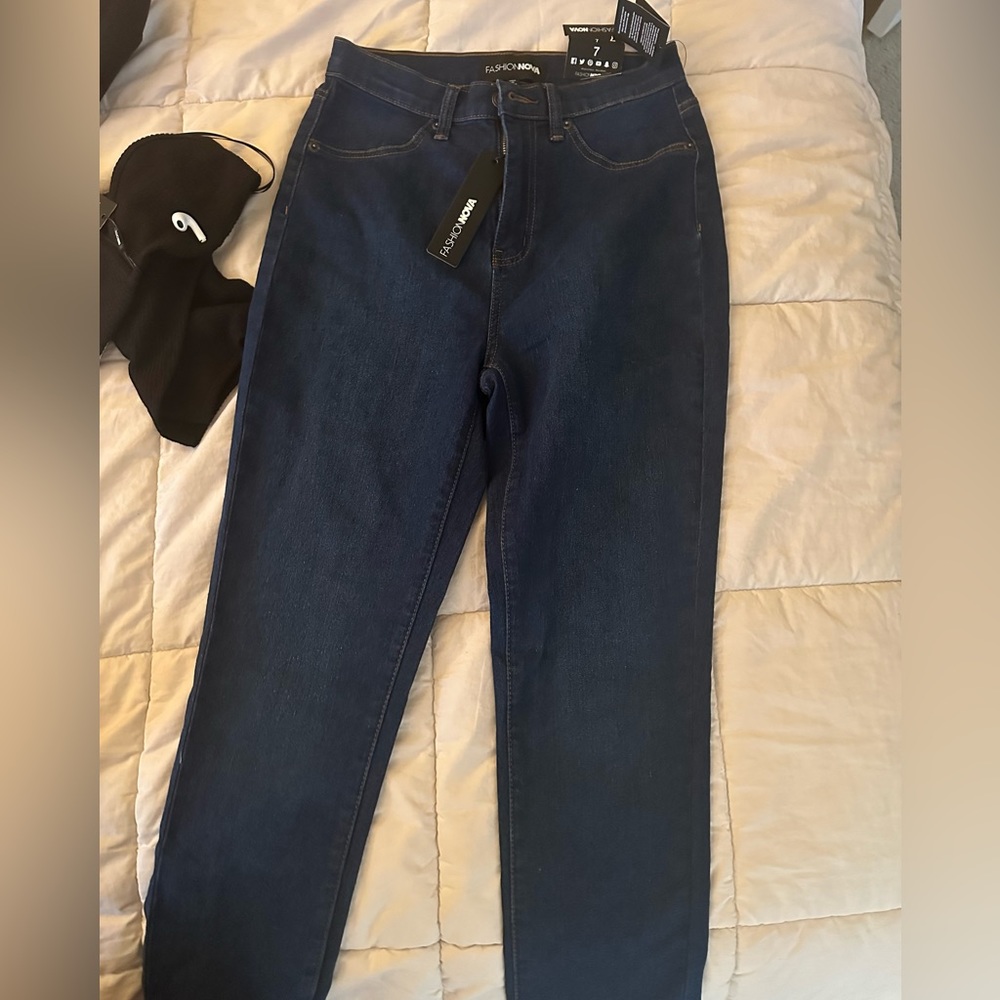 Fashion nova jeans: high waisted, skinny jeans